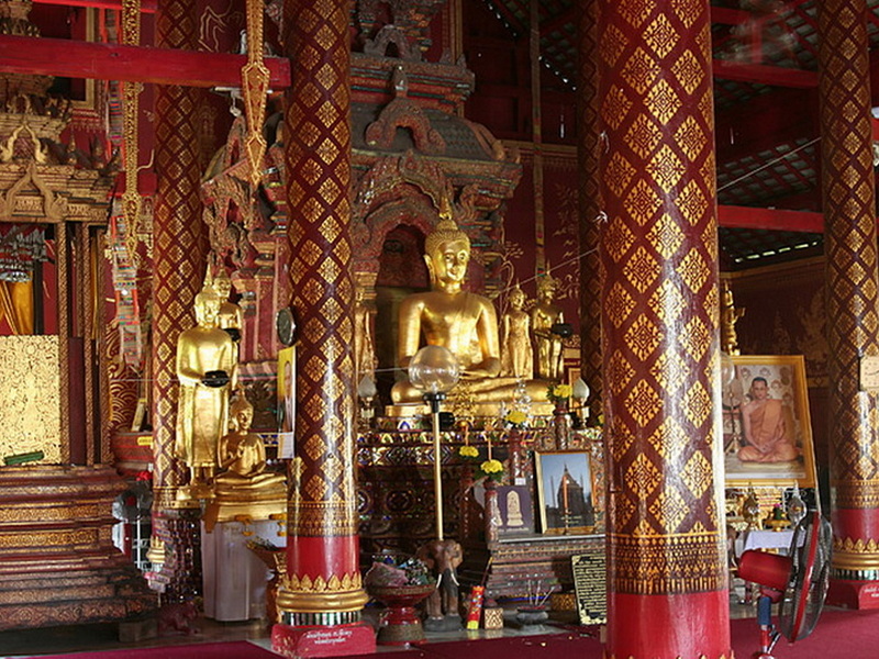 chiang man temple, chiang mun temple, wat chiang man, wat chiang mun, important temples in chiang mai