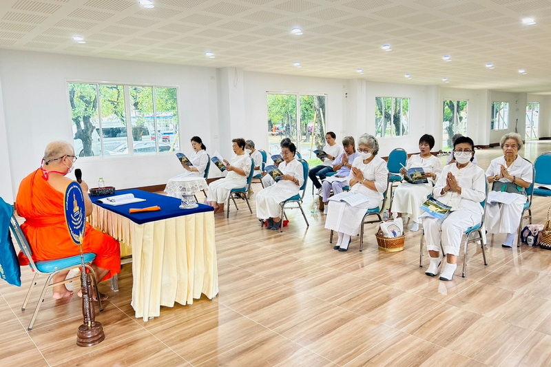 suan dok temple, wat suan dok, important temple in chiang mai