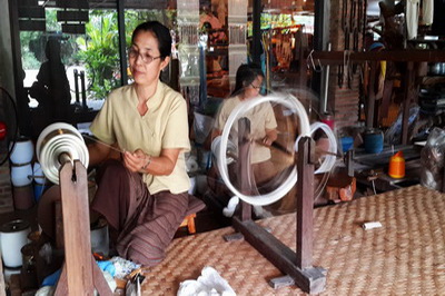 private tour handicraft village