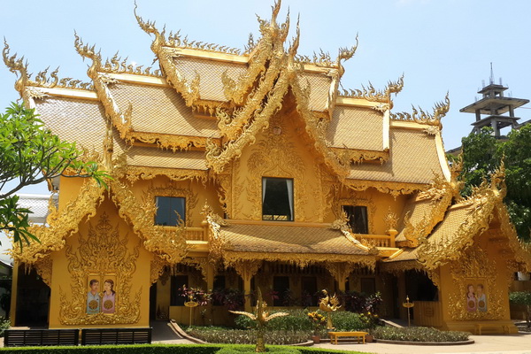rong khun temple, wat rong khun, white temple, attractions in chiang rai town, attractions in chiang rai city, chiang rai town attractions, chiang rai city attractions, tour chiang rai tour, chiang rai town, mueang chiang rai, chiang rai city