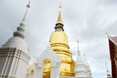 suan dok temple