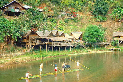 package tour rafting along pai river