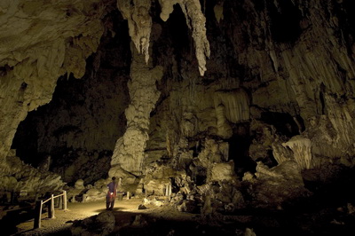 tham lod cave, tham lod, attractions in mae hong son