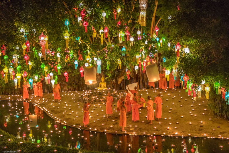 phan tao temple, wat phan tao, attractions temple in chiang mai