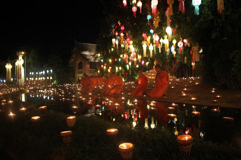 phan tao temple, wat phan tao, attractions temple in chiang mai