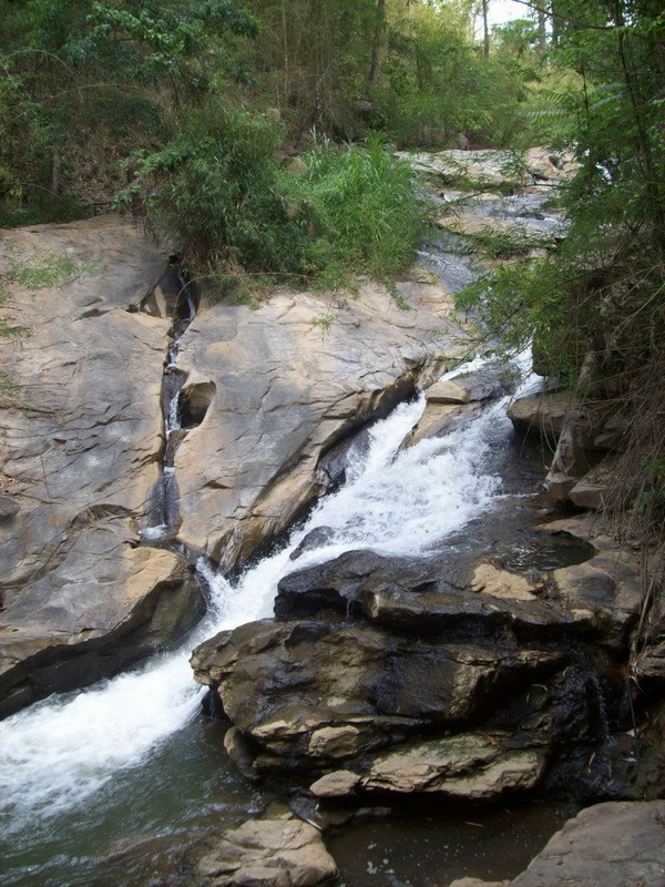 mae sa waterfall, maesa waterfall, mae sa waterfalls, maesa waterfalls