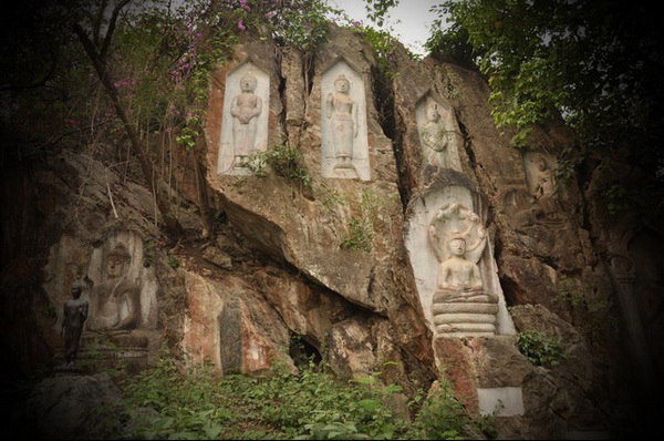 acha thong forest monastery, wat tham phra archa tong, tham phra archa tong, tham phra archa tong temple, tham phra acha thong forest monastery, wat tham phra acha thong forest monastery