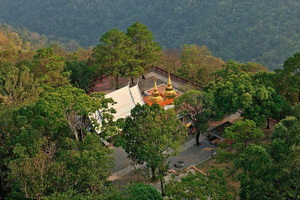 wat phrathat doi tung, wat phra that doi tung, phrathat doi tung temple, phra that doi tung temple