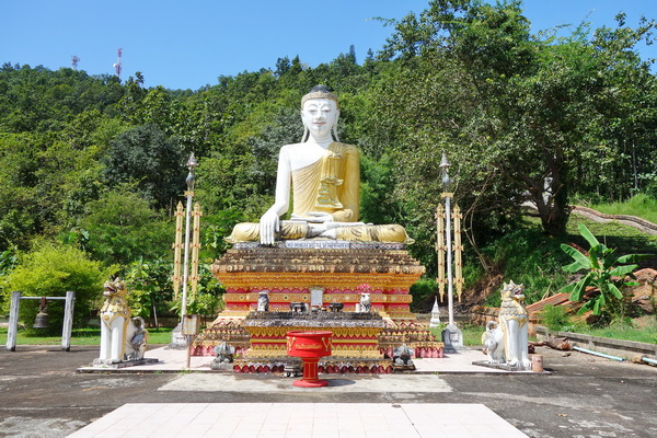 wat phra non, phra non temple, wat phra non in mae hong son, phra non temple in mae hong son