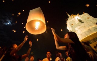 chiang mai khomloy sky lanterns, chiang mai khomloy sky lanterns festival 2018, sky lanterns festival 2019, yi peng 2019, yi peng festival, yi peng festival 2019