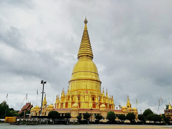 mahathat chedi sri wiangchai, wat mahathat chedi sri wiangchai, mahathat chedi sri wiangchai temple, mahathat chedi sri wiangchai Lamphun, maha that chedi sri wiangchai, wat maha that chedi sri wiangchai, maha that chedi sri wiangchai temple, maha that chedi sri wiangchai lamphun