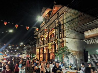 kad kong ta, kad kong ta lampang, lampang night market, lampang walking street, kad kong ta walking street, kad kong ta night market, kad kong ta night market lampang, kad kong ta walking street lampang