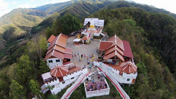 wat phra that doi leng, wat phra that doi leng in phrae, phra that doi leng temple, phra that doi leng temple in phrae, attractions in phrae