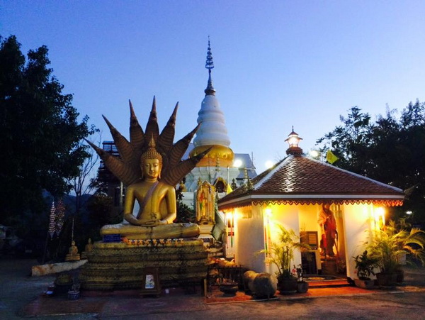 wat phra that doi leng, wat phra that doi leng in phrae, phra that doi leng temple, phra that doi leng temple in phrae, attractions in phrae