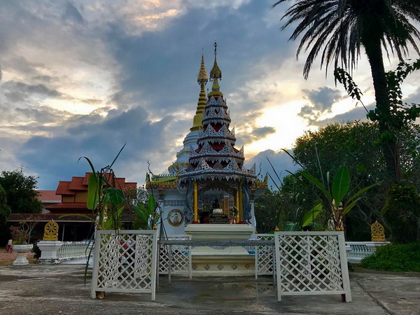 nantaram temple, wat nantaram, wat chong kha, wat chong nua, nantaram temple in prayao, wat nantaram in prayao