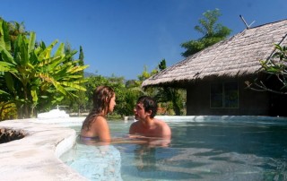 pai hot spring spa, pai half day tour, half day tour in pai, tour pai, budget tour in pai, pai join in group tour