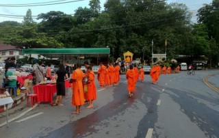 offering to monks, food offering to monks, offering to monks at morning