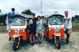 tuktuk driving tour, tuktuk driving tour in chiang mai, tuk tuk driving tour, tuk tuk driving tour in chiang mai