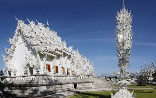 one day tour chiang rai, wat rong khun, rong khun temple, private tour chiang rai, day tour chiang rai, chiang rai city tour, tour chiang rai