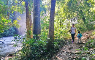 trekking at mae klang luang village, trek doi inthanon national park, trek baan mae klang luang, trek ban mae klang luang, private tour doi inthanon, doi inthanon national park, private tour doi inthanon national park, tour doi inthanon national park, inthanon national park, doi inthanon