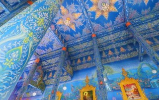 wat sue ten khun, rong sue temple, blue temple, private tour chiang rai, day tour chiang rai, chiang rai city tour, tour chiang rai