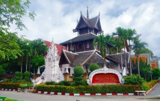 chiang mai city tour, private tour chiang mai, half day tour chiang mai, wat chedi luang, chedi luang temple