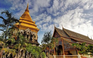 chiang mai city tour, private tour chiang mai, half day tour chiang mai, wat chiang man, wat chiang mun, chiang man temple, chiang mun temple