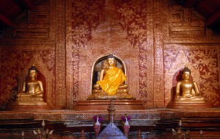 chiang mai city tour, private tour chiang mai, half day tour chiang mai, watphra singh, phra singh temple
