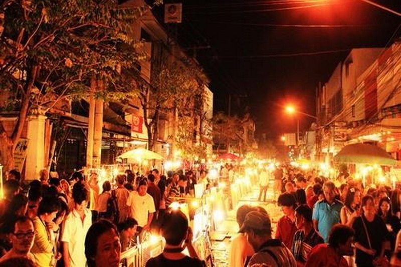 sunday walking street, things to do in chiang mai at night, what to do in chiang mai at night, nightlife in chiang mai, best night tours in chiang mai, top things to do in chiang mai at night, must-See night attractions in chiang mai, chiang mai nightlife highlights