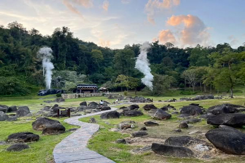 fang hot spring, fang hot springs, hot spring in chiang mai, chiang mai hot spring, hot spring attractions in chiang mai