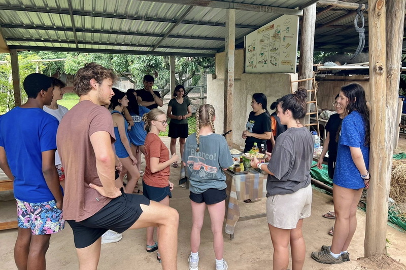 earth home thailand, maejo baan din, mae jo baan din earth home thailand, maejo baan din, mae jo baan din, chiang mai workshop, chiang mai learning, chiang mai craft, chiang mai hands-on learning, chiang mai handmade learning
