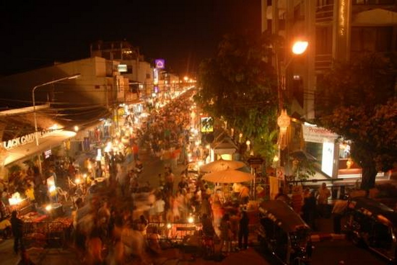 Sunday Walking Street Chiang Mai