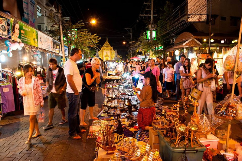 Saturday Night Market Chiang Mai Saturday Night Market Chiang Mai